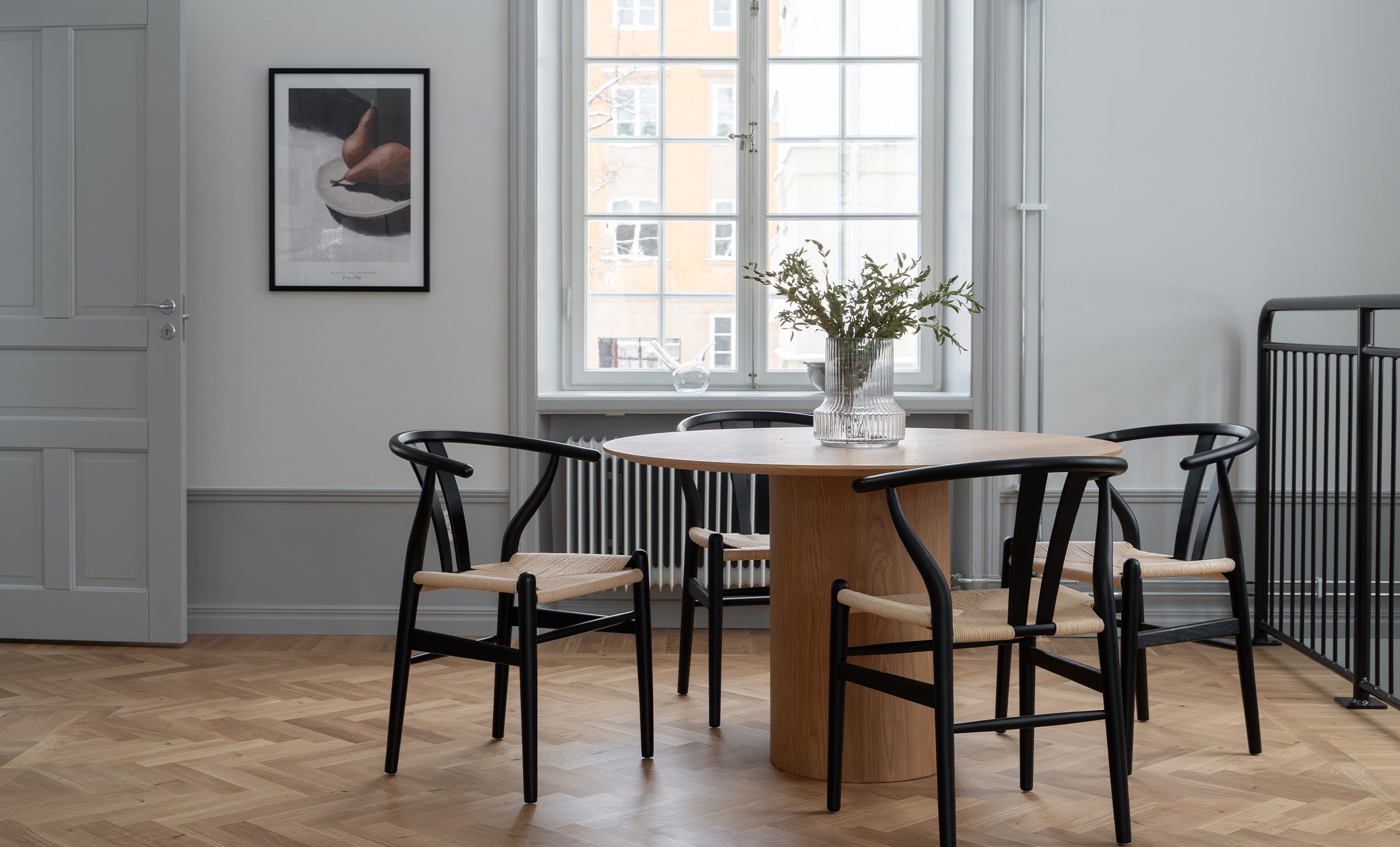 SKYLA/LUNDA 11 Matgrupp 4 Stolar Natur/Svart