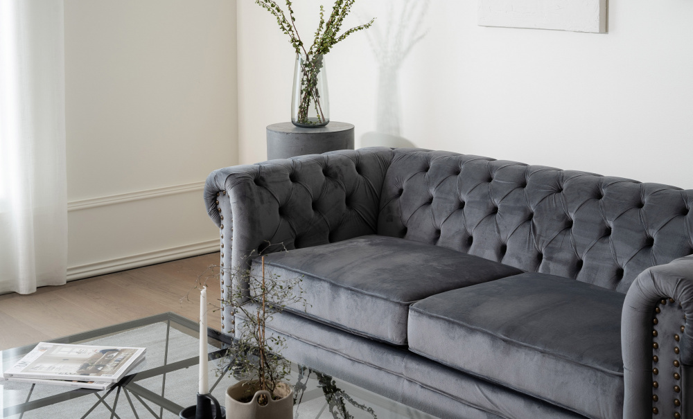WINDSOR Chesterfield Bddsoffa Velvet Gr i gruppen Vardagsrum / Soffor / Bddsoffor hos SoffaDirekt.se (2328-HLR-21)