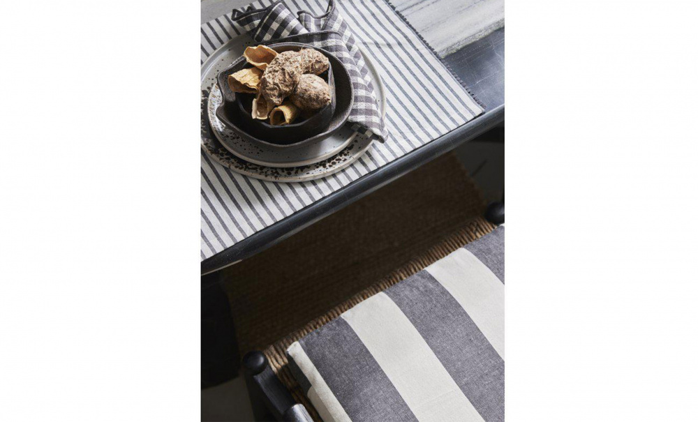 FRESCO Tablett 35x45 Svart i gruppen Kk / Kkstextil hos SoffaDirekt.se (2373699)