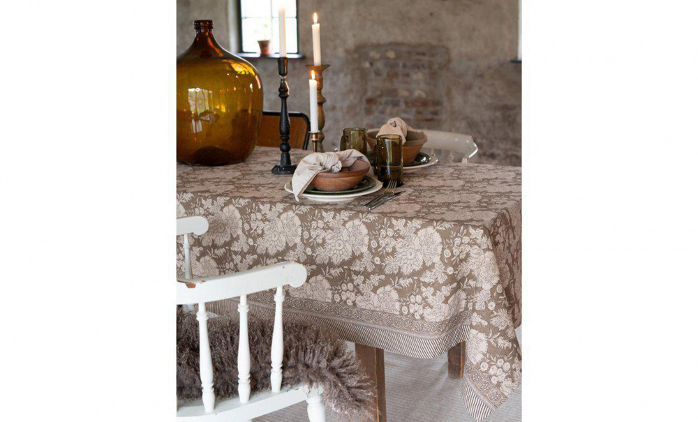 SIGGE Duk 140x300 Latte i gruppen Kk / Kkstextil hos SoffaDirekt.se (240354-222-17)