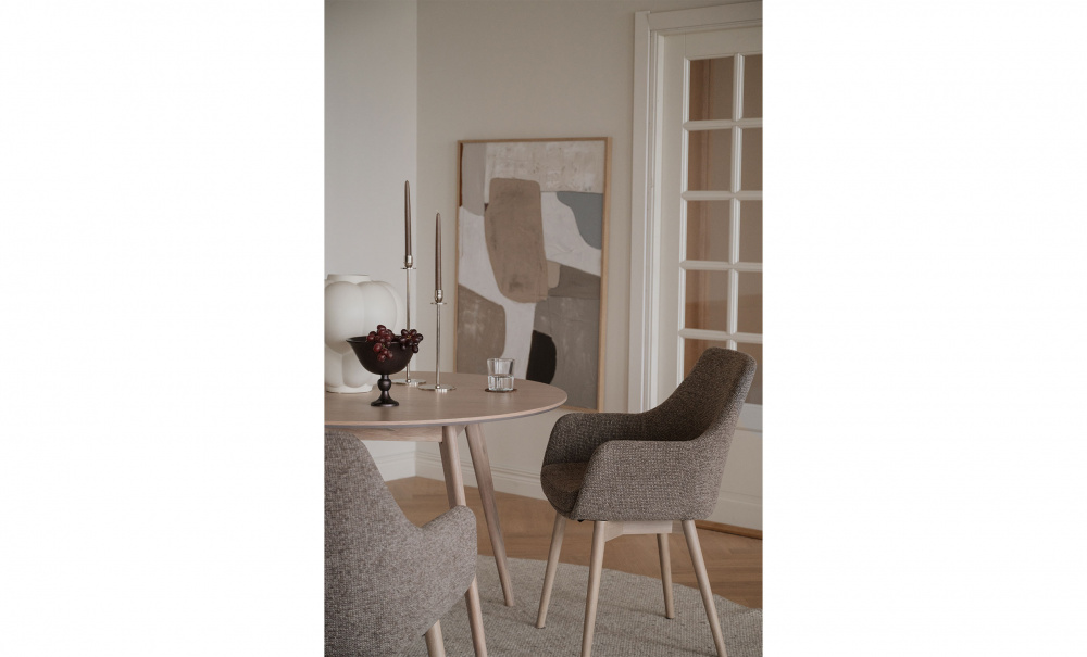Bild nr 2 (DENLEY Karmstol Mörkbeige, Vitpig Ek)
