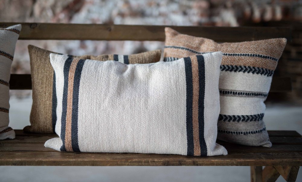 TOSS Kuddfodral 40x60 Lin i gruppen Mattor & Textil / Prydnadskuddar / Kuddfodral hos SoffaDirekt.se (250368-444-15)
