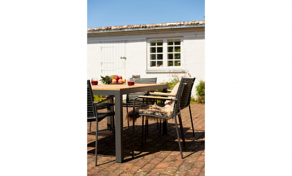 MOOD Trdgrdsbord 208 cm i gruppen Utembler / Trdgrdsbord / Matbord hos SoffaDirekt.se (2560022)