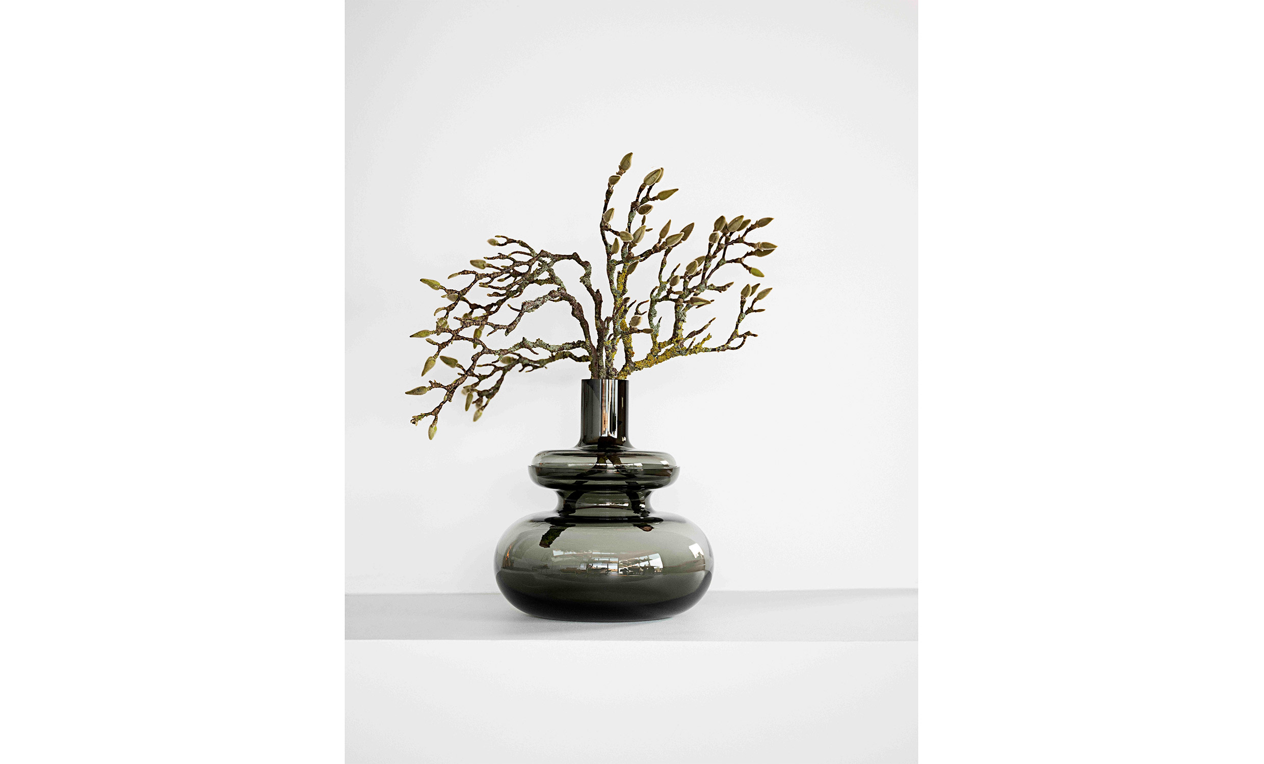 INU Vas 25cm Smoked Grey
