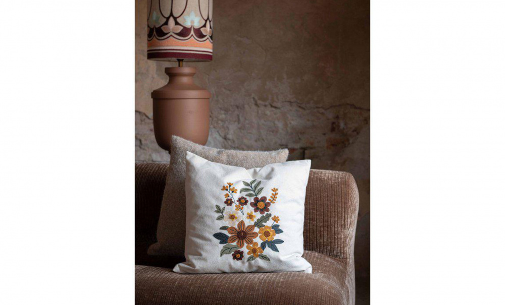 Bild nr 2 (MAJKEN Kuddfodral 45x45 Offwhite)