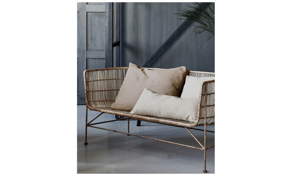 FINE Kudde Sand L i gruppen Mattor & Textil / Dynor hos SoffaDirekt.se (262360051)