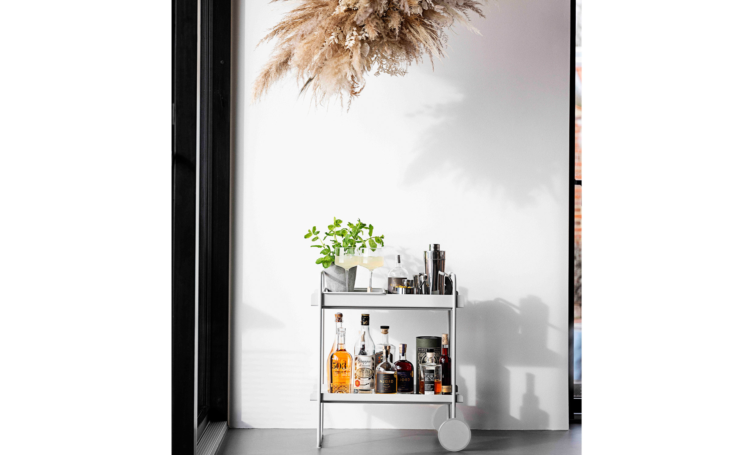 A-COCKTAIL Serveringsvagn Svart