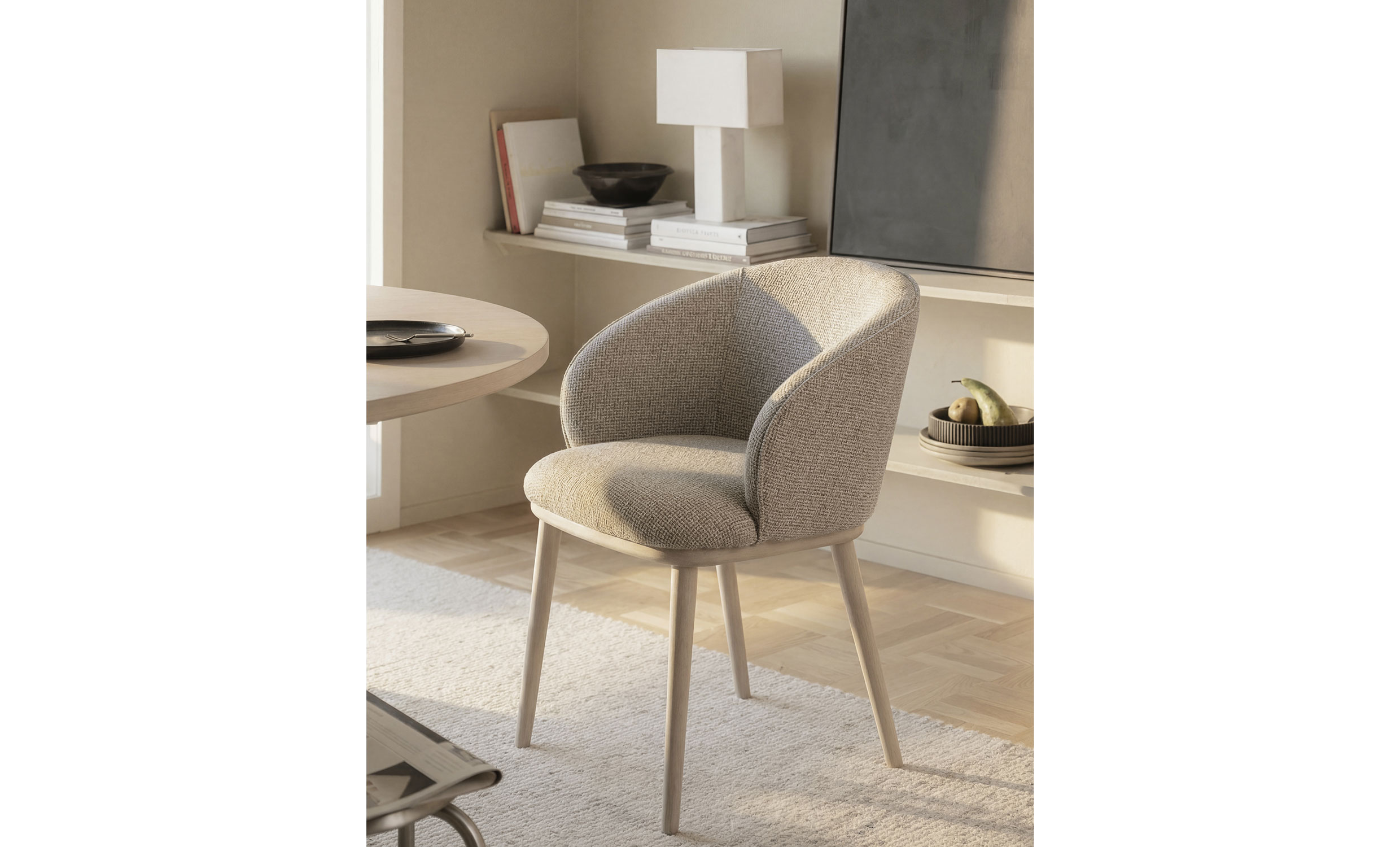 JUDSON Karmstol Vitpig Ek/Beige