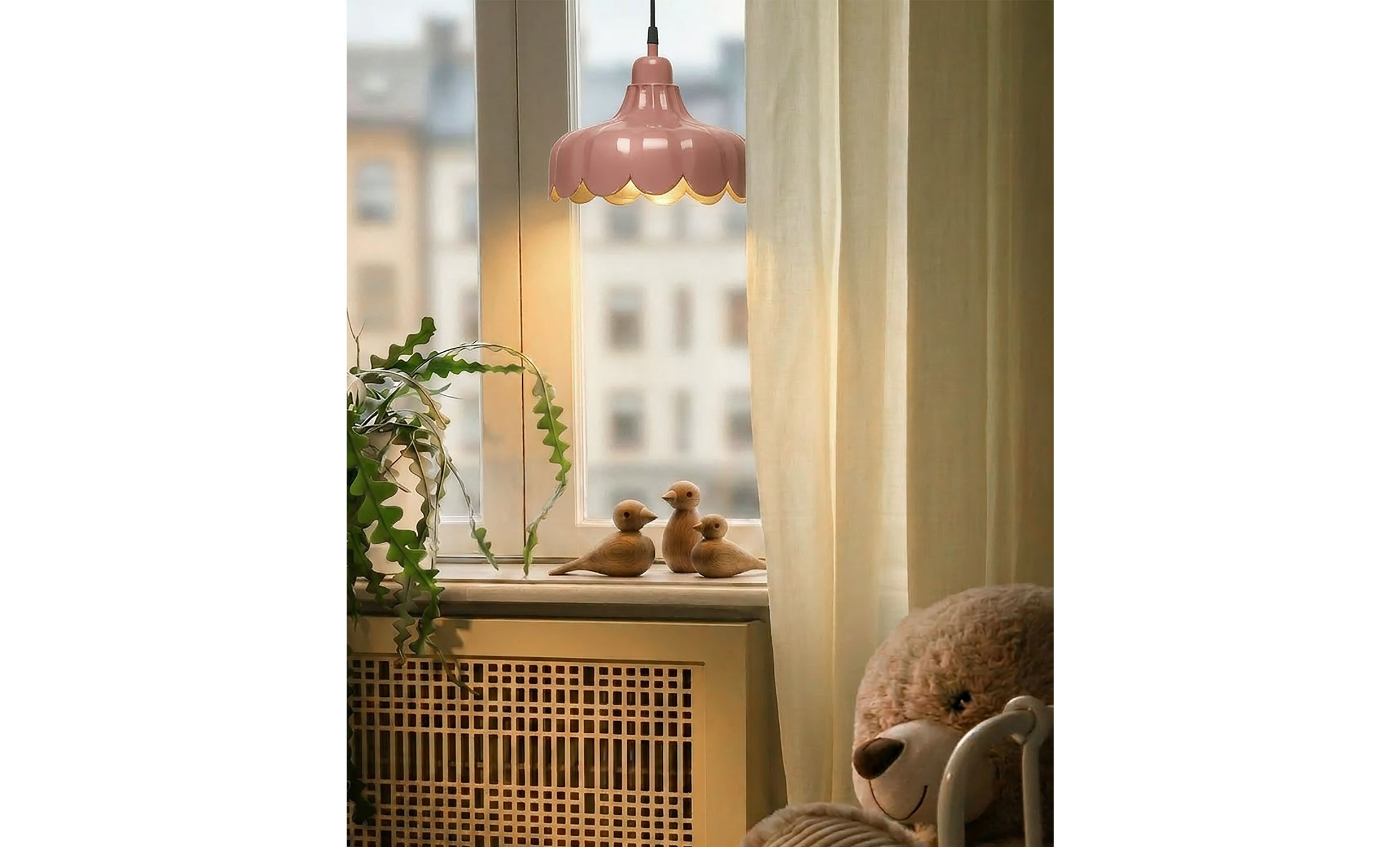WELLS Taklampa 24cm Mellanrosa/Guld