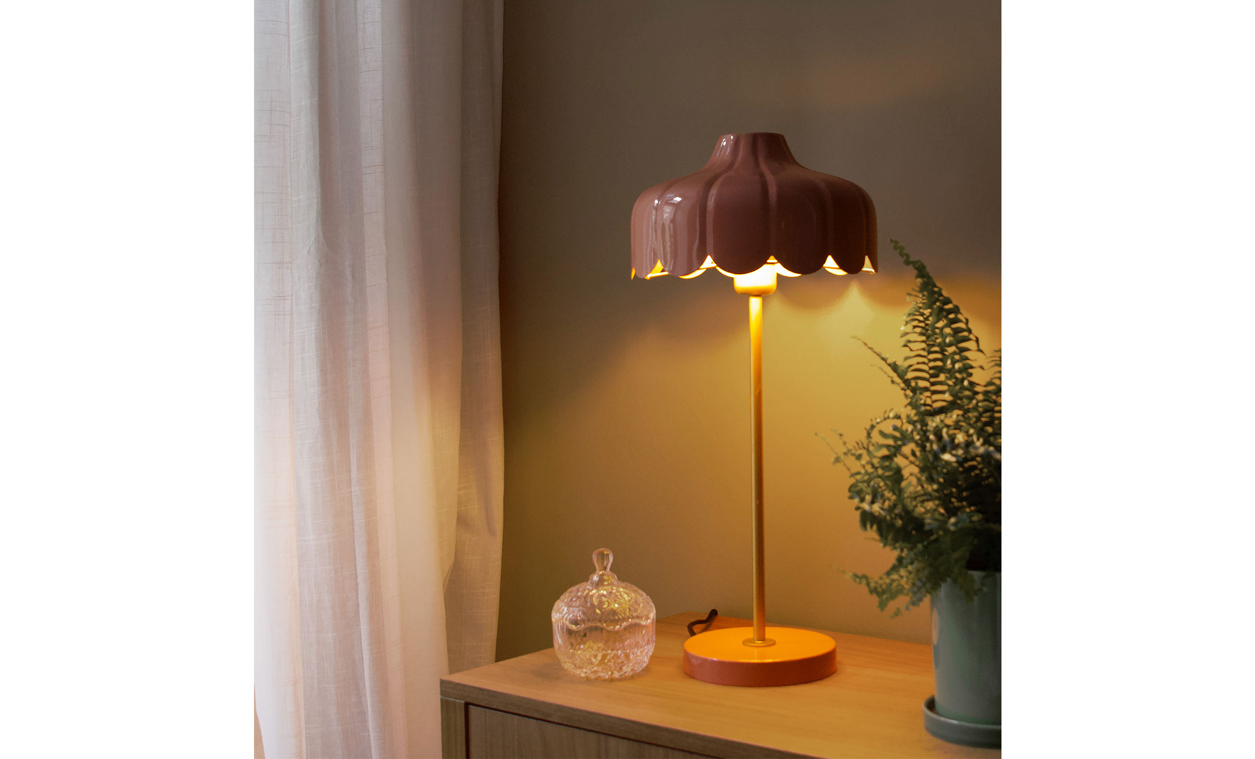 WELLS Bordslampa 50cm Mellanrosa/Guld