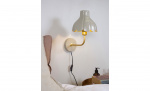 Byt till bild nr 3 (WELLS Vgglampa Beige 21cm)