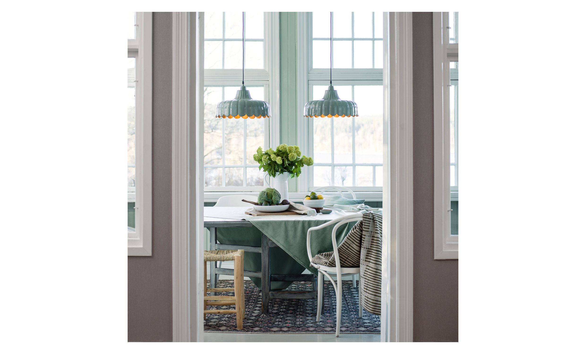 WELLS Taklampa Svart 43cm