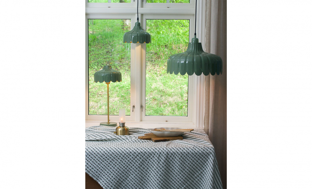 Bild nr 2 (WELLS Taklampa Mossa 43cm)