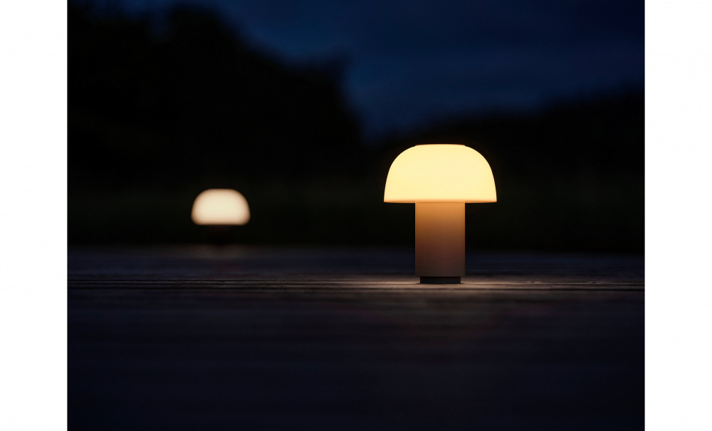 HARVEST Moon Lampa Gr i gruppen Belysning / Lampor / Bordslampor hos SoffaDirekt.se (29959)