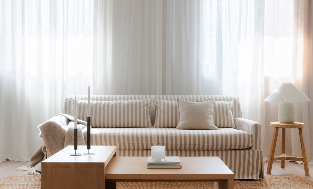 TOFTE Bddsoffa Randig Beige i gruppen Vardagsrum / Soffor / Bddsoffor hos SoffaDirekt.se (3195-TOF3S-0671A)