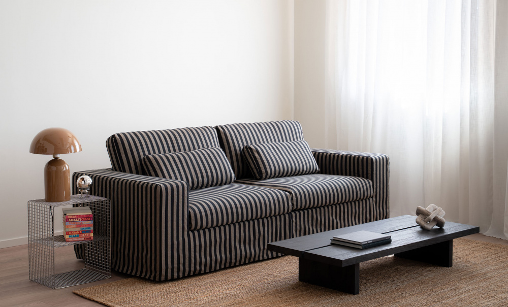 VIKELAND 3-sitssoffa Randig Beige/Svart i gruppen Vardagsrum / Soffor / 3-sits soffor hos SoffaDirekt.se (3196-VIK3S-0677A)