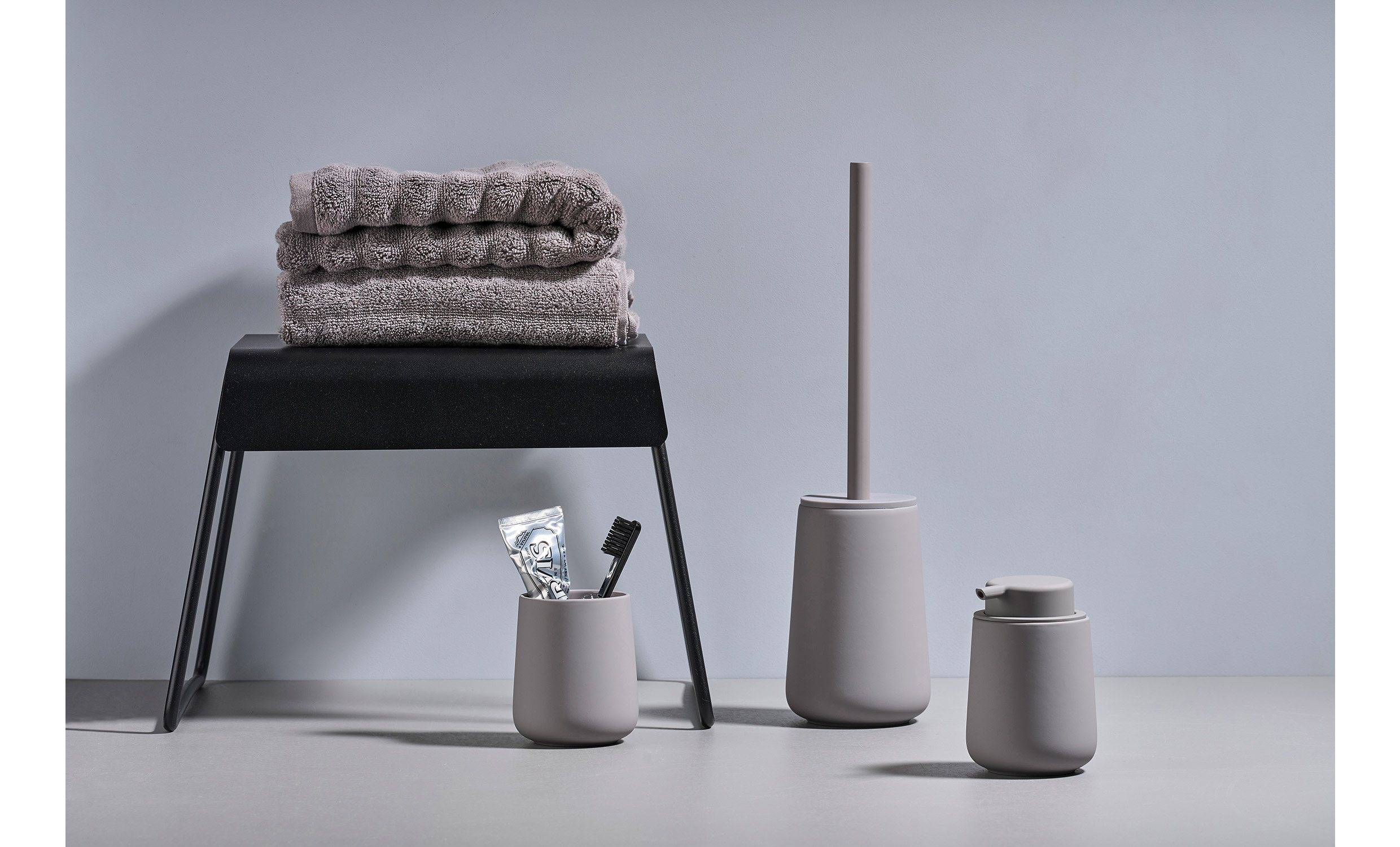 NOVA One Toalettborste Gull Grey