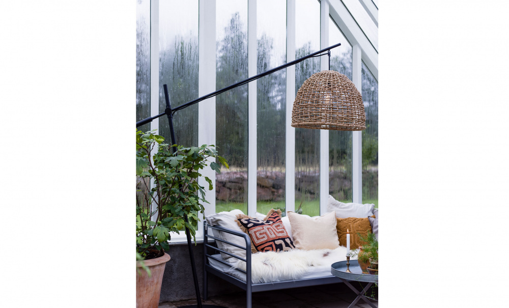 CEBU Golvlampa Gr i gruppen Belysning / Lampor / Golvlampor hos SoffaDirekt.se (3546-12195003)