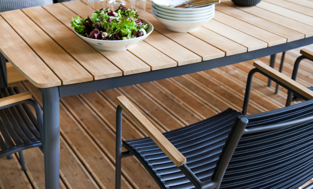 MOOD Karmstol Classic Svart i gruppen Matplats / Sittmbler / Stolar hos SoffaDirekt.se (3621022)