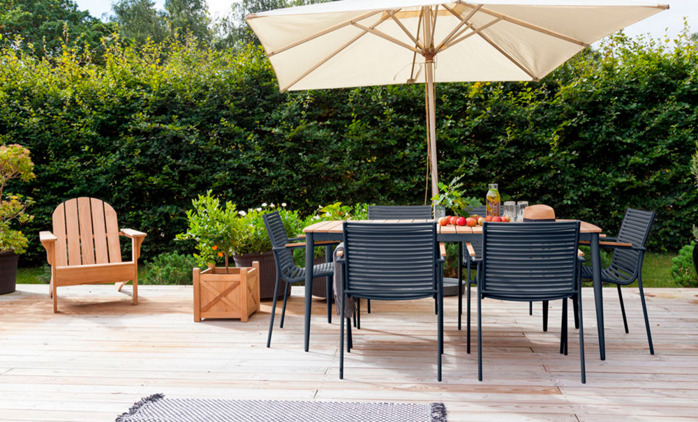 MOOD Karmstol Classic Svart i gruppen Matplats / Sittmbler / Stolar hos SoffaDirekt.se (3621022)