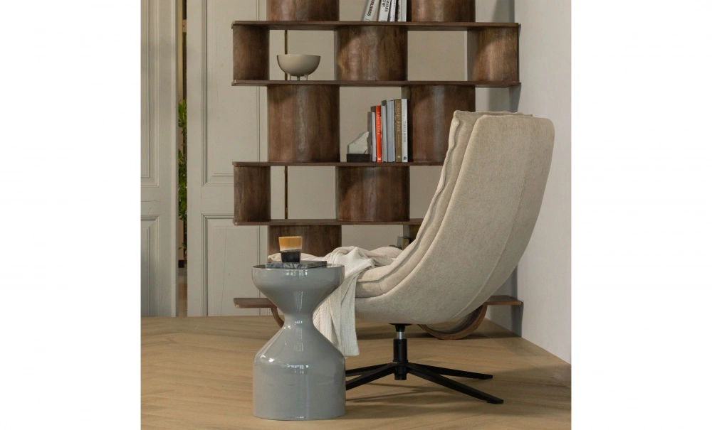 Bild nr 2 (FLOYD Sidobord Ljusgr�)