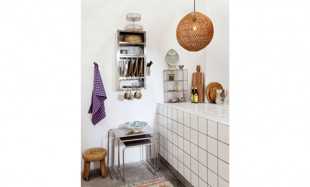 Bild nr 3 (NESTED Satsbord St�lgr�)