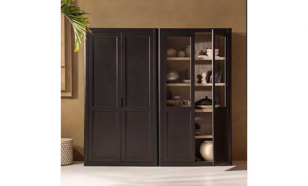 Bild nr 4 (GUNNAR Vitrinsk�p Svart)