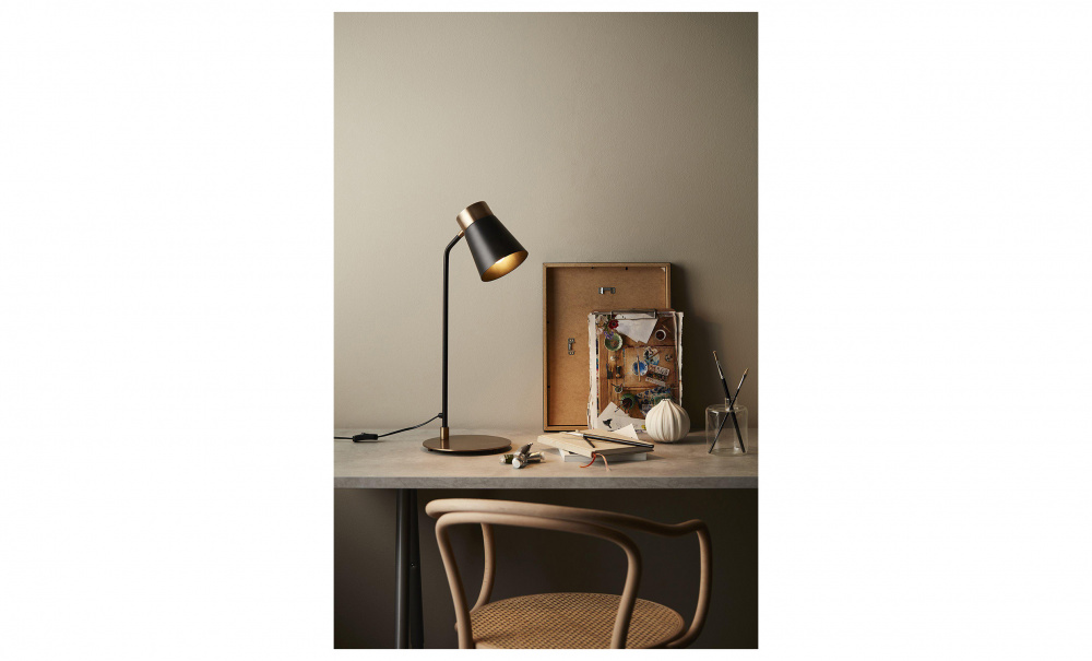 LUNA Skrivbordslampa i gruppen Belysning / Lampor / Bordslampor hos SoffaDirekt.se (3836003)