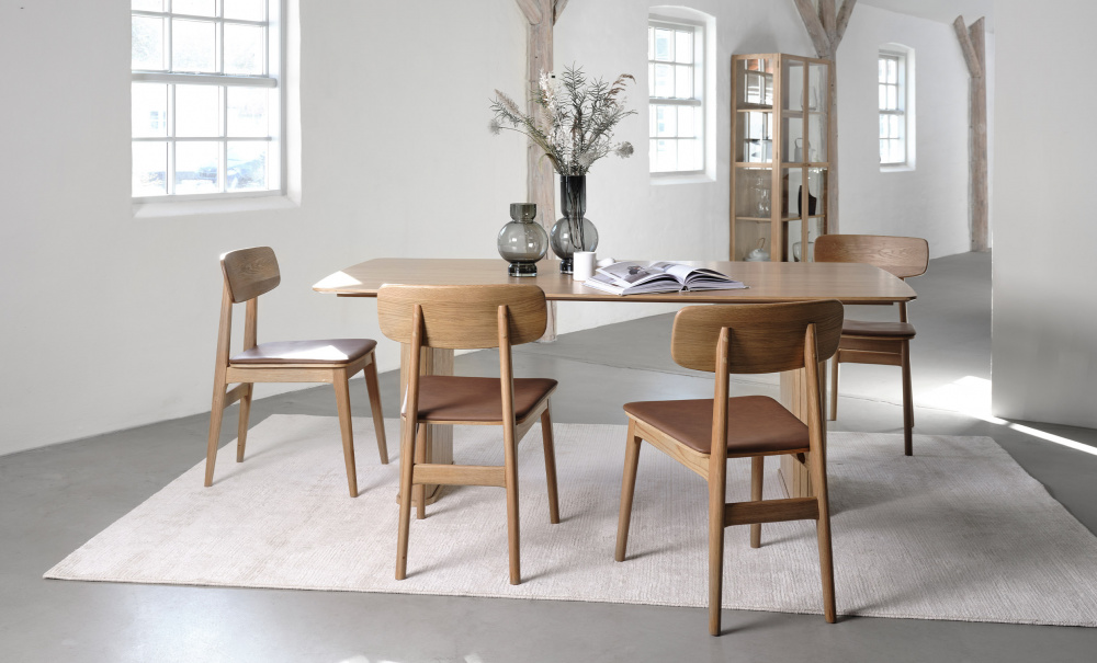 LINO Matstol Brun i gruppen Matplats / Sittmbler / Stolar hos SoffaDirekt.se (38440204)