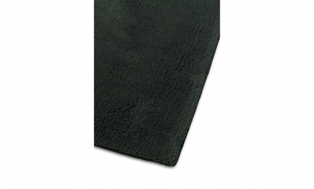 BIBBI Ryamatta 240x340 Mrkgrn i gruppen Mattor & Textil / Mattor / Ryamattor hos SoffaDirekt.se (3883-36)