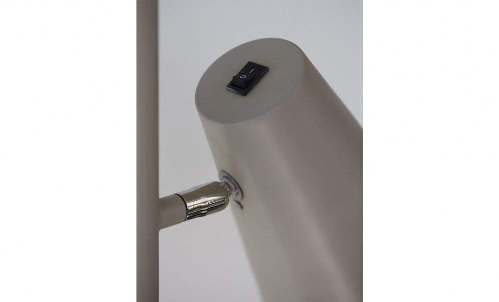 CORNET Bordslampa Beige i gruppen Belysning / Lampor / Bordslampor hos SoffaDirekt.se (4106418)