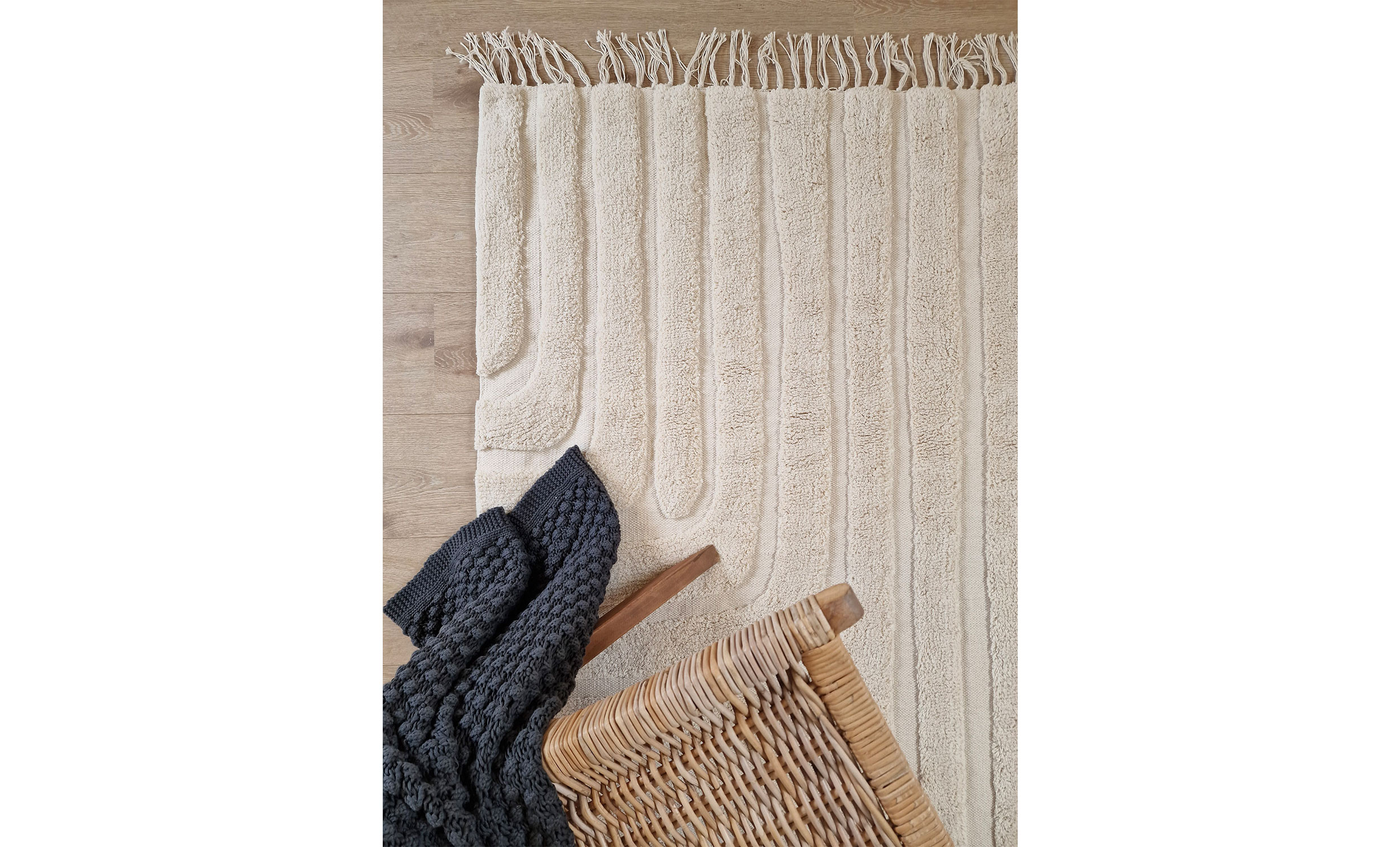 KUTA Matta Creme 240x340