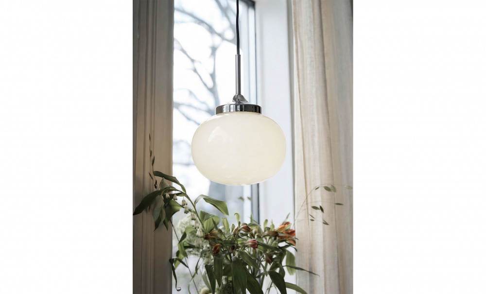 Bild nr 2 (ELSY Fönsterlampa D18cm Vit/Krom)