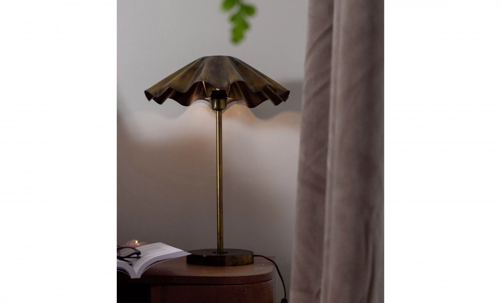 Bild nr 2 (AIRA Bordslampa 54cm Oil Brass)