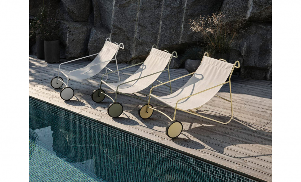 POUL Loungeftlj Vit i gruppen Utembler / Poolmbler / Poolftljer hos SoffaDirekt.se (4600-05-51)
