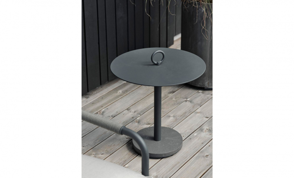 NIOBE Sidobord Gr i gruppen Utembler / Trdgrdsbord / Soffbord hos SoffaDirekt.se (4771-73)