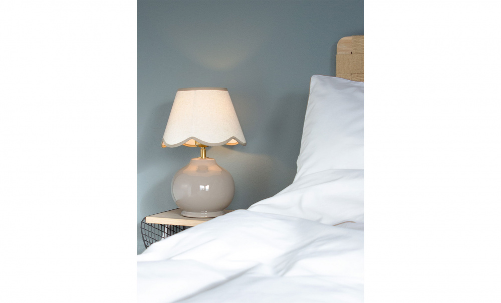 Bild nr 2 (NELL Bordslampa Nougat)