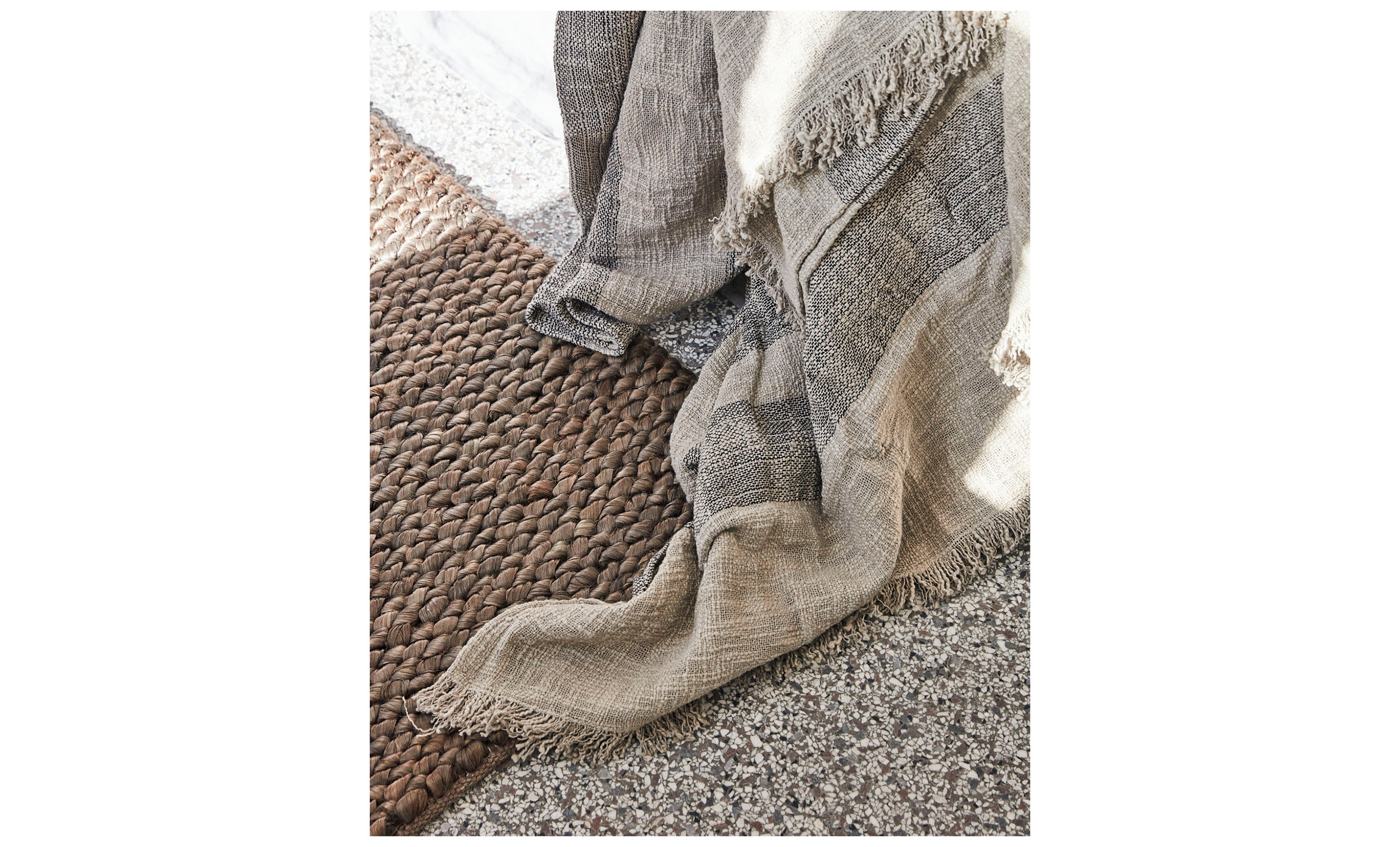 ASHILD verkast 280x160 Beige/Svart