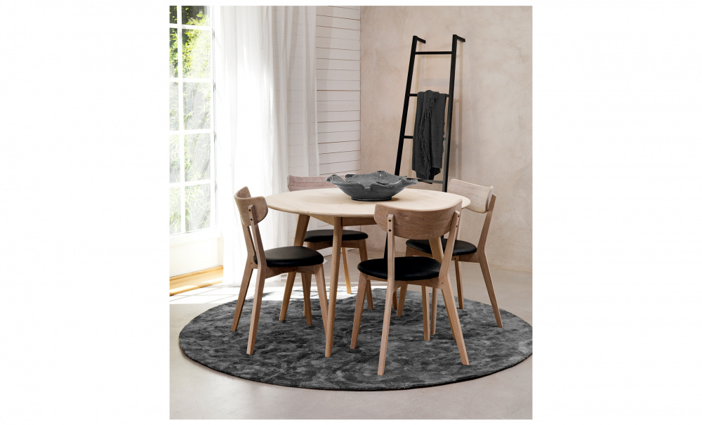 AMI Stol Whitewash/Svart i gruppen Matplats / Sittmbler / Stolar hos SoffaDirekt.se (52209)