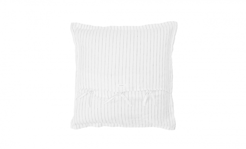 GUNHILD Kuddfodral 60x60 Linne Vit/Mrkgr i gruppen Mattor & Textil / Prydnadskuddar / Kuddfodral hos SoffaDirekt.se (561112039)
