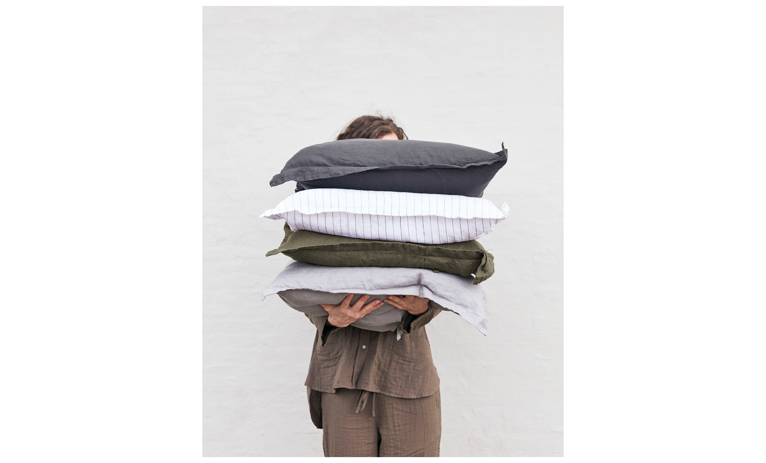 GUNHILD Kuddfodral 60x60 Linne Mrkgrn
