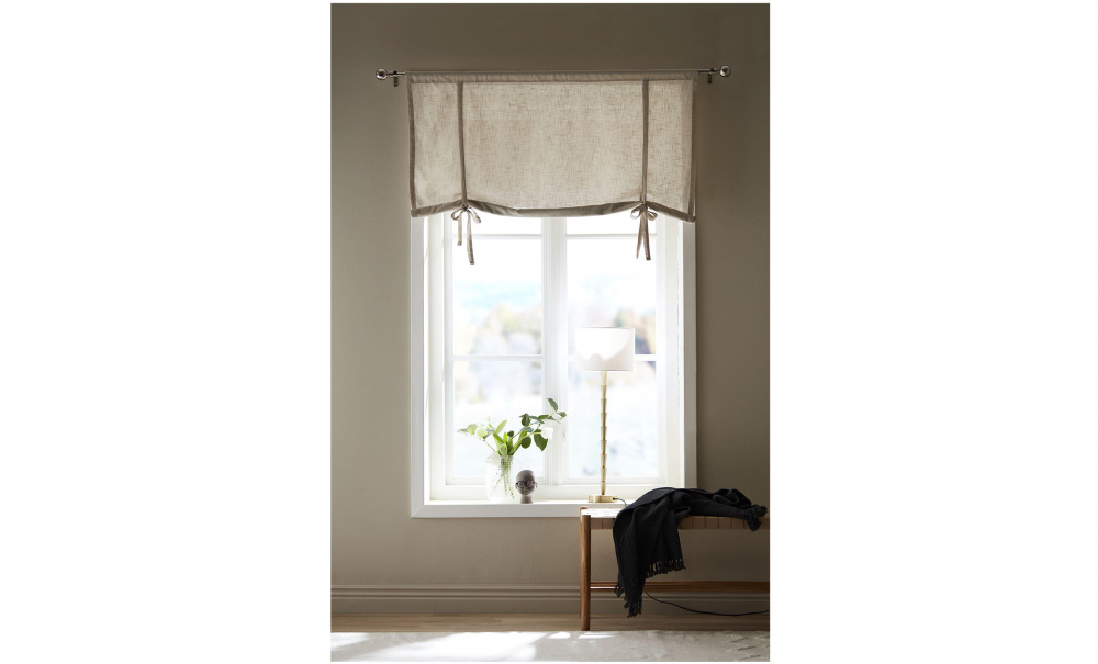 OTILA Knythissgardin 140x90 Beige i gruppen Mattor & Textil / Gardiner / Hissgardiner hos SoffaDirekt.se (5840-25-021)