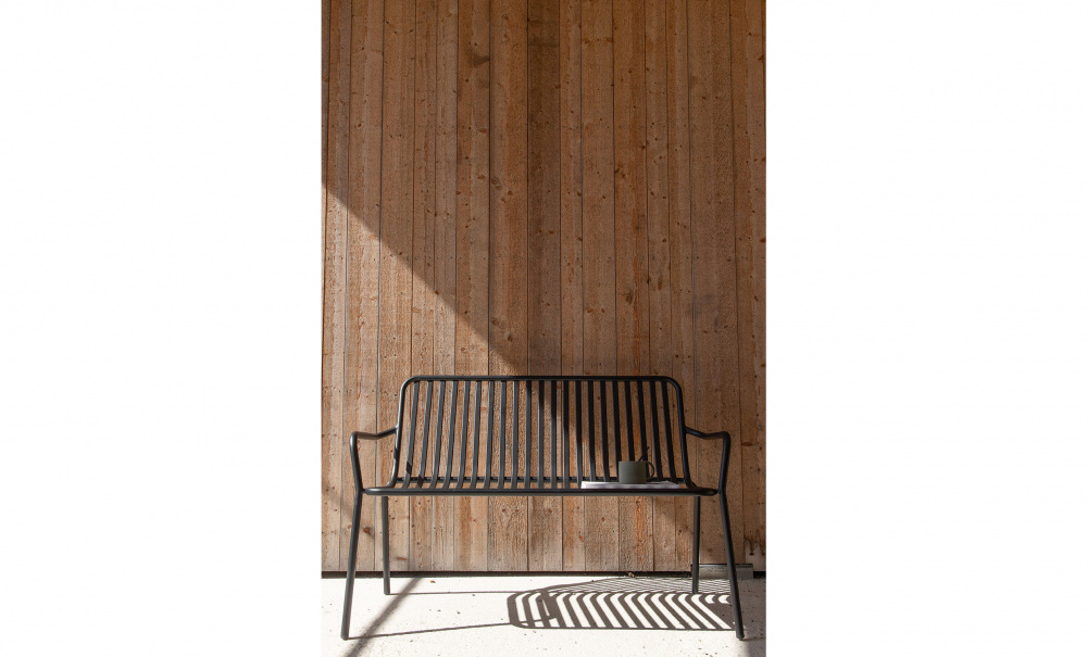 FIGGE Soffa Svart i gruppen Utembler / Trdgrdssoffor hos SoffaDirekt.se (6098-001)