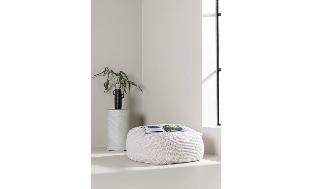 SONNELIE Puff Creme i gruppen Vardagsrum / Ftljer / Sittpuffar hos SoffaDirekt.se (61215-112)
