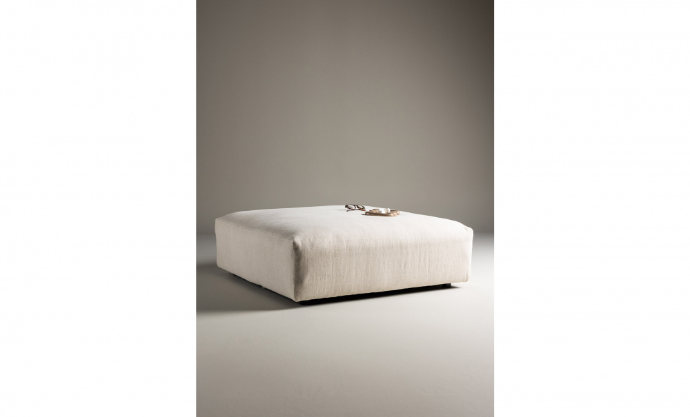 LUNABELLE Sittpuff/Fotpall Beige i gruppen Vardagsrum hos SoffaDirekt.se (61243-102)