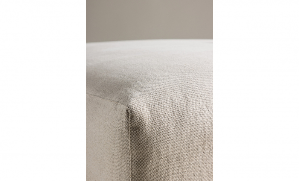 LUNABELLE Sittpuff/Fotpall Beige i gruppen Vardagsrum hos SoffaDirekt.se (61243-102)