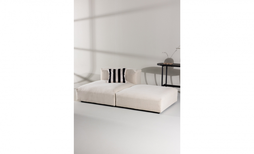 LUNABELLE Sittpuff/Fotpall Beige i gruppen Vardagsrum hos SoffaDirekt.se (61243-102)