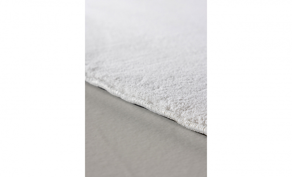 NANNA Matta 200x290 Vit i gruppen Mattor & Textil / Mattor / Ryamattor hos SoffaDirekt.se (61545-111)