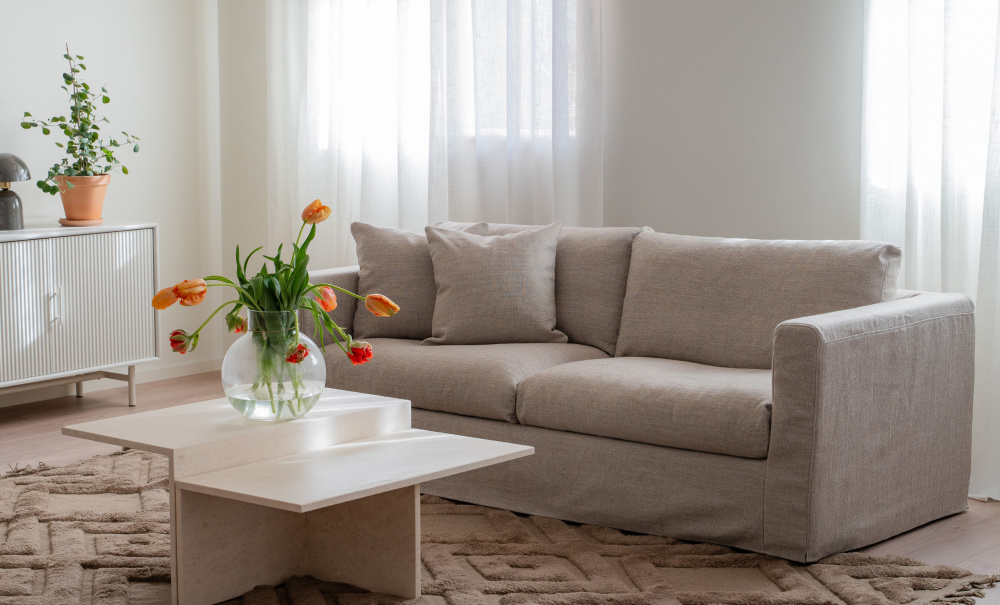 BRYCE 3,5-sitssoffa Sandbeige i gruppen Vardagsrum / Soffor / 3-sits soffor hos SoffaDirekt.se (653-BRY3S-LOX4)