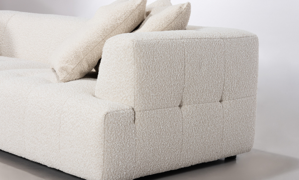 COCO 3-sitssoffa Boucl Offwhite i gruppen Vardagsrum / Soffor / 3-sits soffor hos SoffaDirekt.se (656-COC-3S-LOT2)